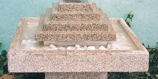 Fuente de piedra para jardin Babel