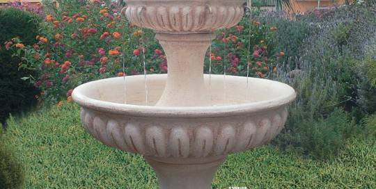 Fuente de jardin de piedra Granada