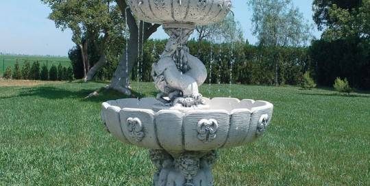 Fuente para jardin de piedra Neptuno G